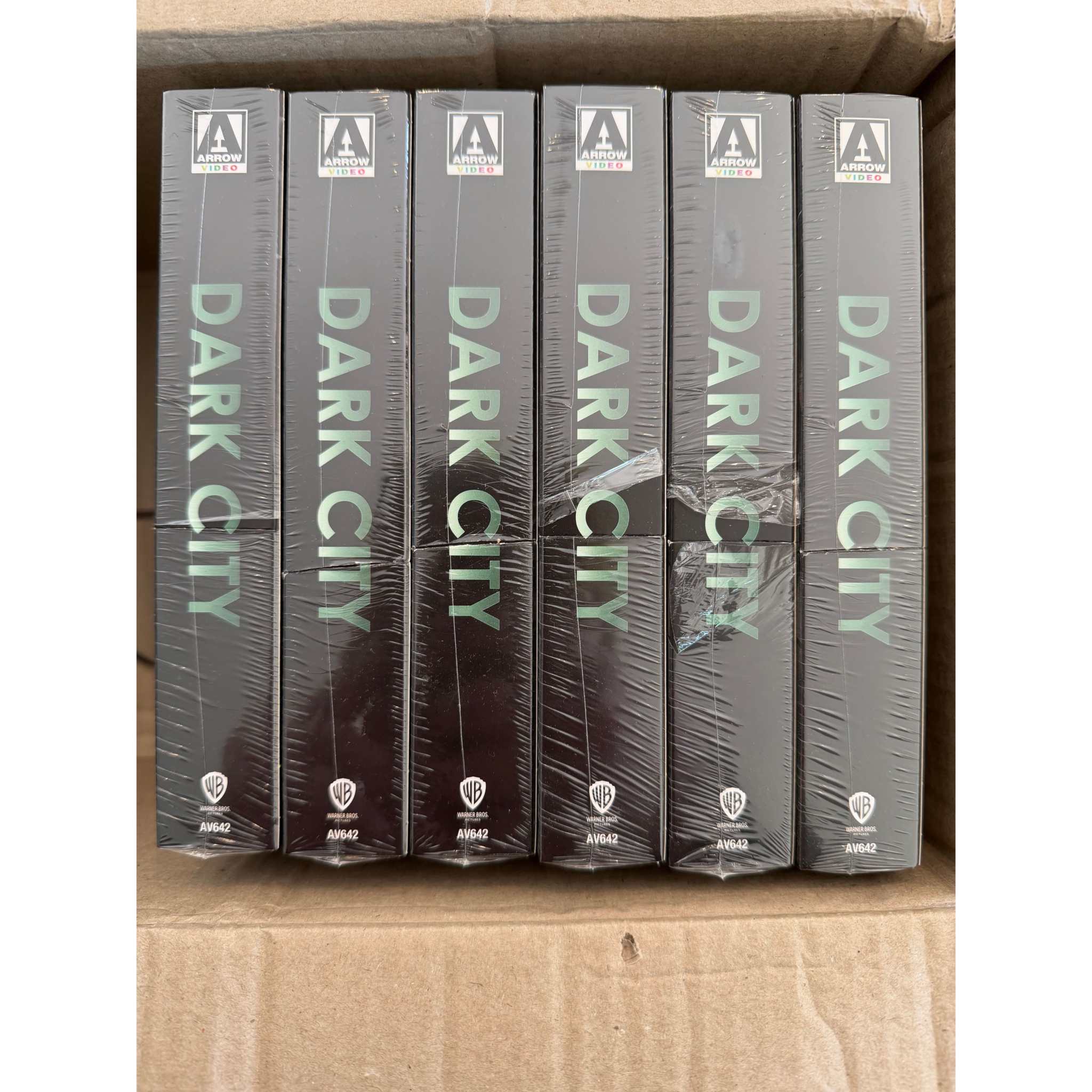 DAMAGED SPINE -- Dark City Limited Edition 4K UHD w/ Rigid Slipcase + Extras