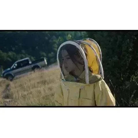 Film Movement - 20,000 Species of Bees Blu-Ray w/ Slipcover - Image 4