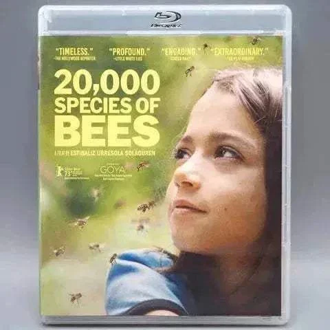 Film Movement - 20,000 Species of Bees Blu-Ray w/ Slipcover - Image 5